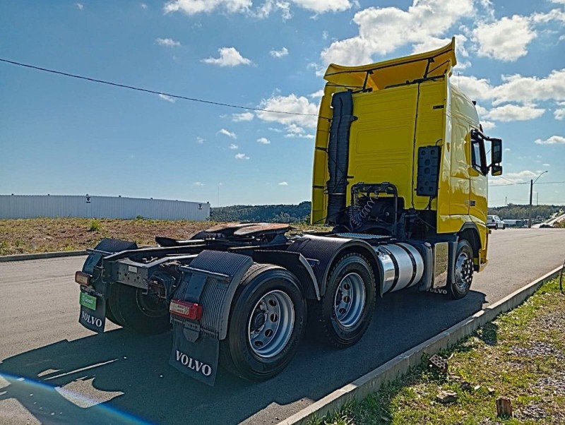 FH 460 GLOBETROTTER 6X2 - 2012 - FARROUPILHA