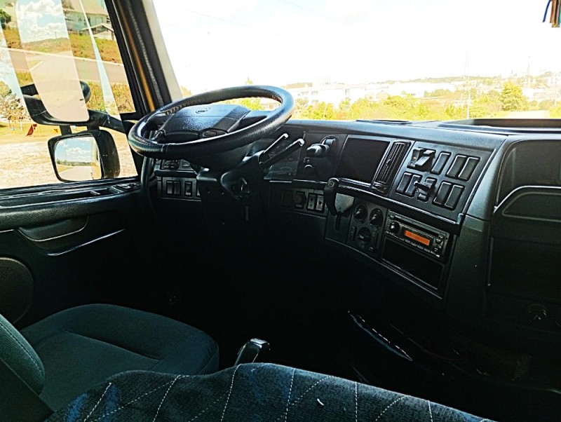 FH 460 GLOBETROTTER 6X2 - 2012 - FARROUPILHA