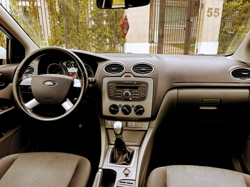 FOCUS 1.6 GLX 16V FLEX 4P MANUAL - 2013 - BENTO GONçALVES