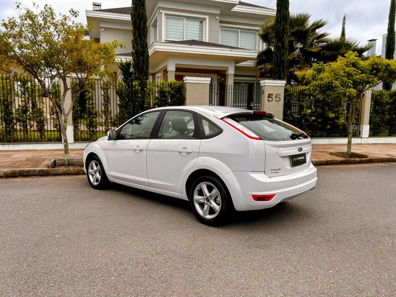 FOCUS 1.6 GLX 16V FLEX 4P MANUAL - 2013 - BENTO GONçALVES