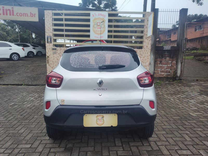 KWID 1.0 12V SCE FLEX INTENSE MANUAL - 2023 - CANELA
