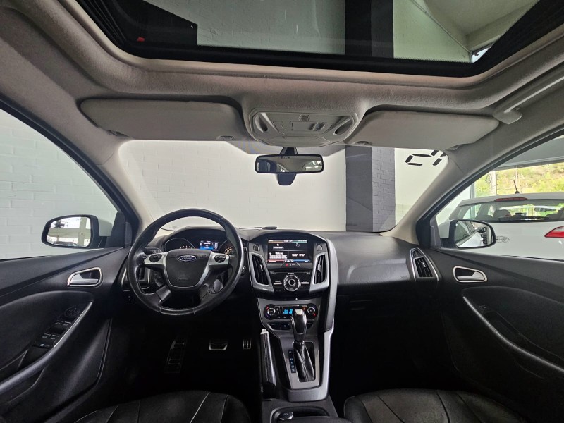 FOCUS 2.0 TITANIUM PLUS 16V FLEX 4P AUTOMÁTICO - 2015 - CAXIAS DO SUL