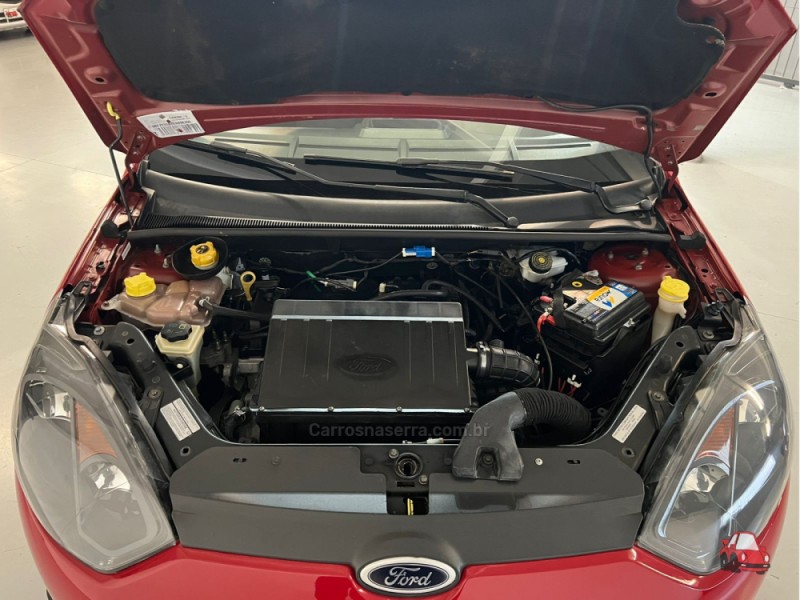 FIESTA 1.0 SE 8V FLEX 4P MANUAL - 2014 - CAXIAS DO SUL