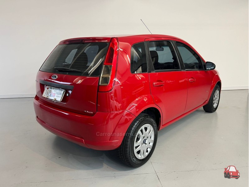 FIESTA 1.0 SE 8V FLEX 4P MANUAL - 2014 - CAXIAS DO SUL