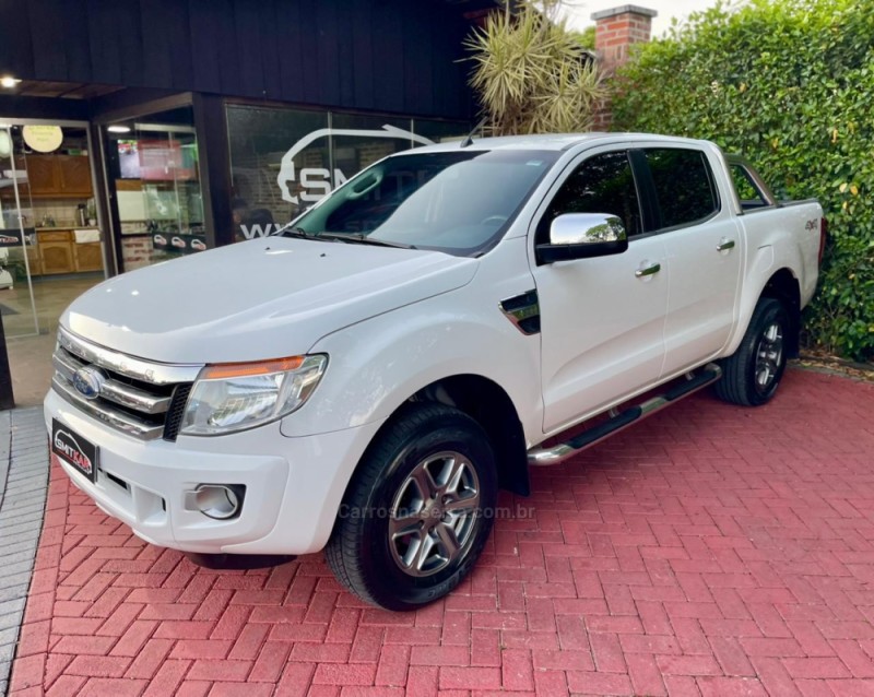 ranger 3.2 xlt 4x4 cd 20v diesel 4p automatico 2014 rolante