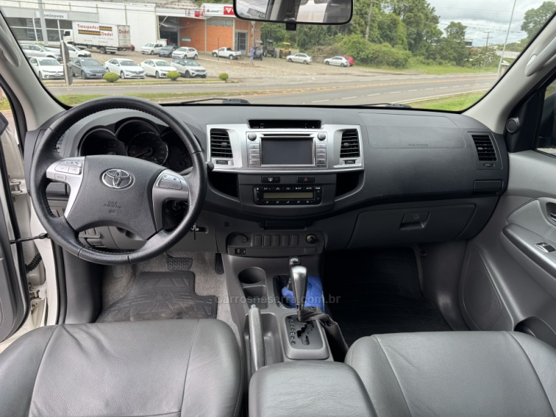 HILUX 2.7 SRV 4X4 CD 16V FLEX 4P AUTOMÁTICO - 2014 - VERANóPOLIS