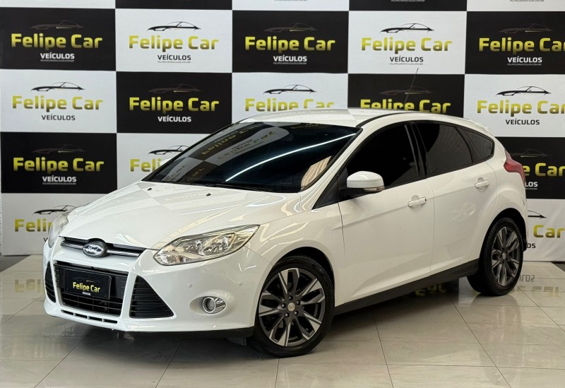 focus 1.6 se hatch 16v flex 4p automatico 2014 caxias do sul