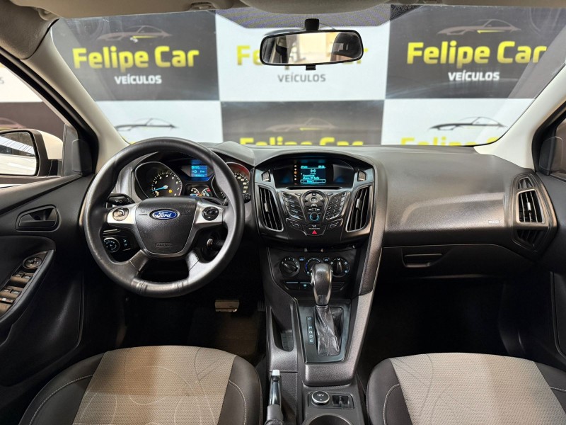 FOCUS 1.6 SE HATCH 16V FLEX 4P AUTOMÁTICO - 2014 - CAXIAS DO SUL