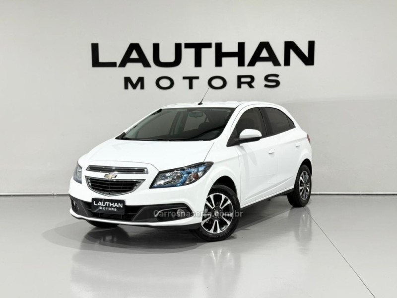 ONIX 1.4 MPFI LTZ 8V FLEX 4P MANUAL - 2016 - NOVO HAMBURGO