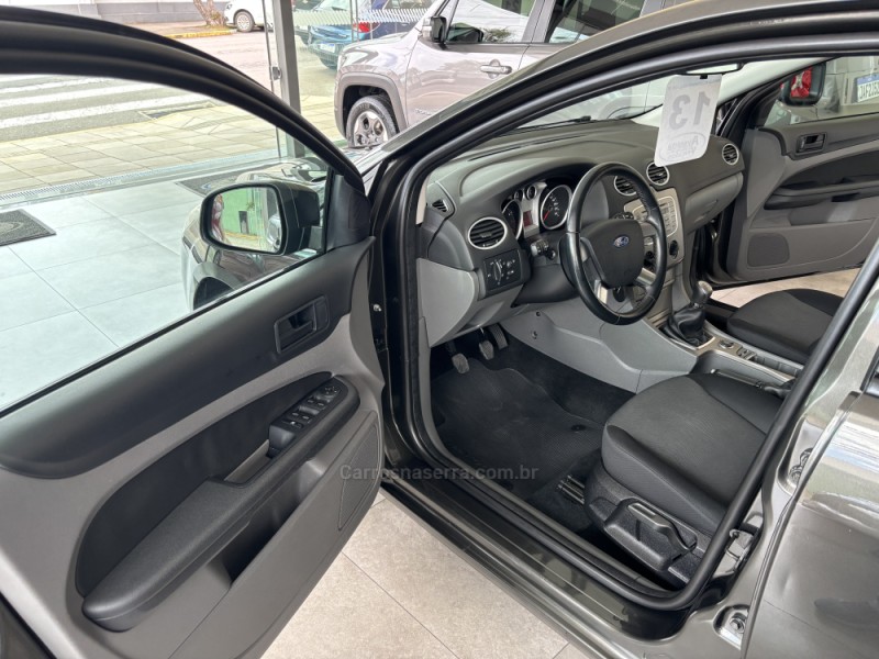 FOCUS 1.6 GLX 8V FLEX 4P MANUAL - 2013 - BENTO GONçALVES