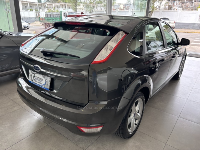 FOCUS 1.6 GLX 8V FLEX 4P MANUAL - 2013 - BENTO GONçALVES