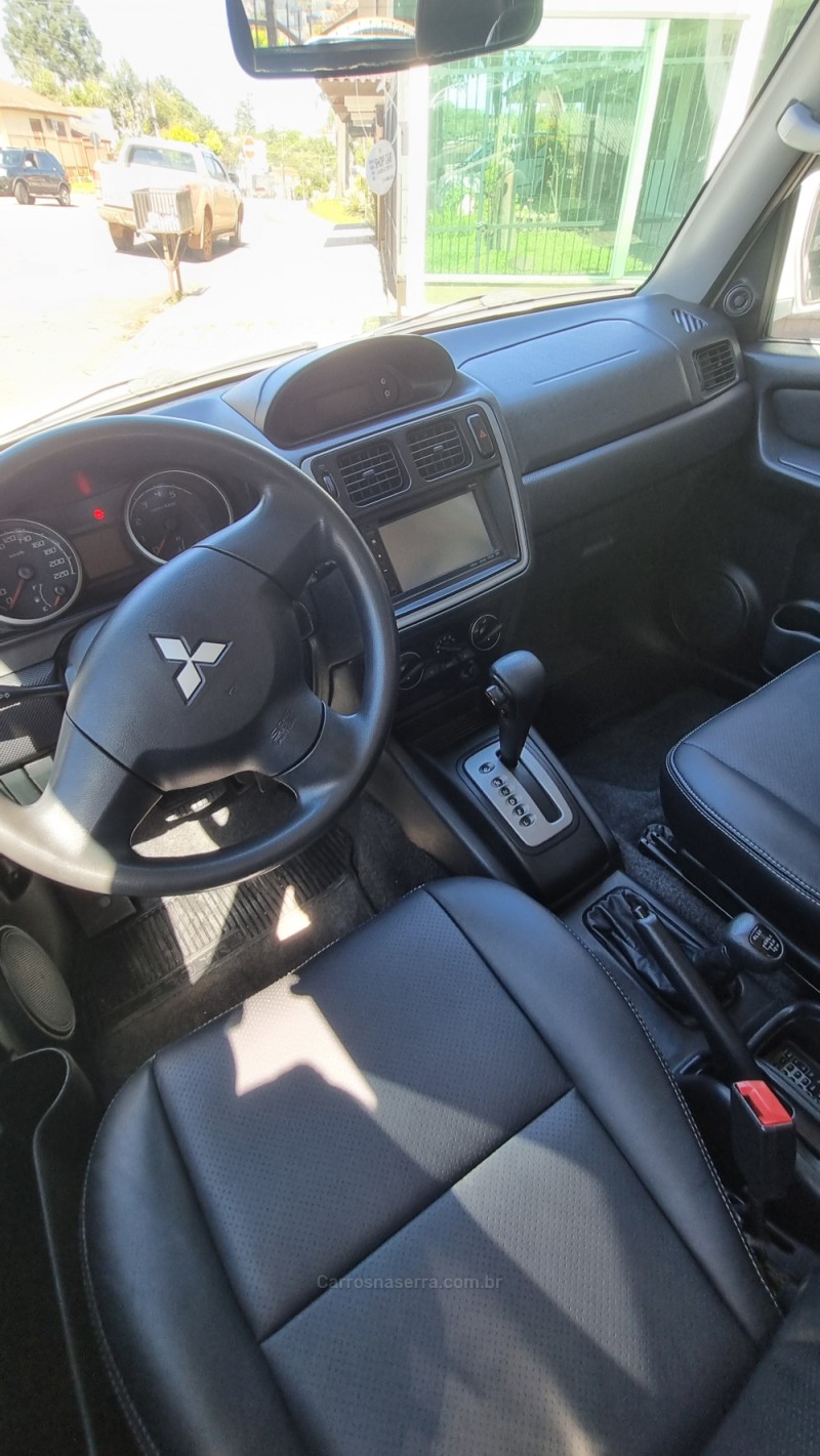 PAJERO TR4 2.0 4X4 16V 131CV GASOLINA 4P AUTOMÁTICO - 2014 - PASSO FUNDO