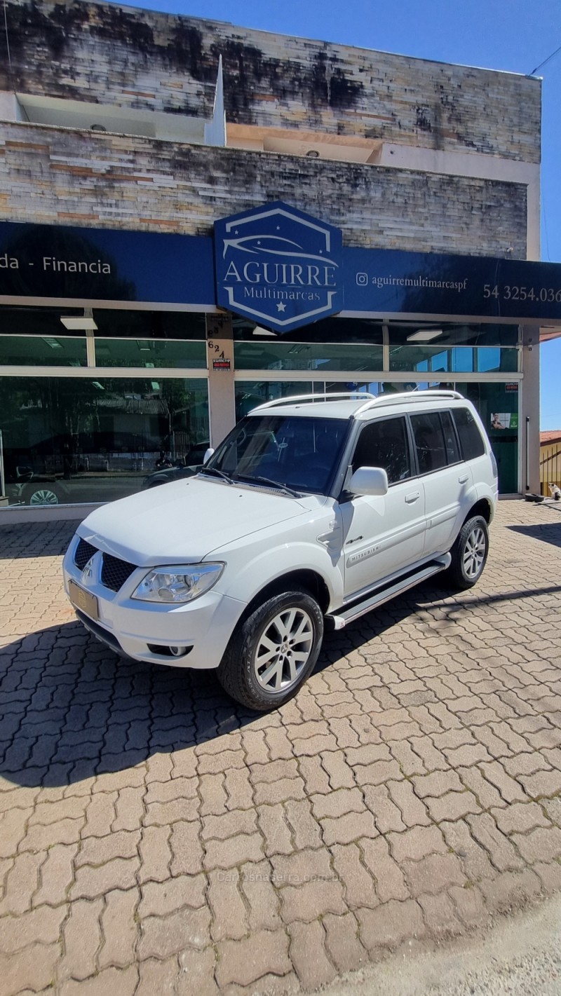 pajero tr4 2.0 4x4 16v 131cv gasolina 4p automatico 2014 passo fundo