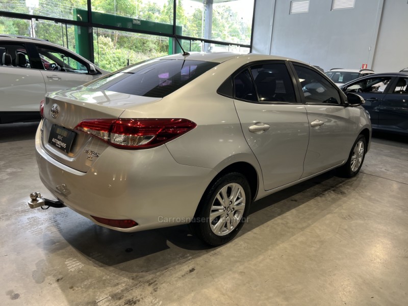 YARIS 1.5 XL PLUS CONNECT 16V FLEX 4P AUTOMÁTICO - 2019 - CAXIAS DO SUL