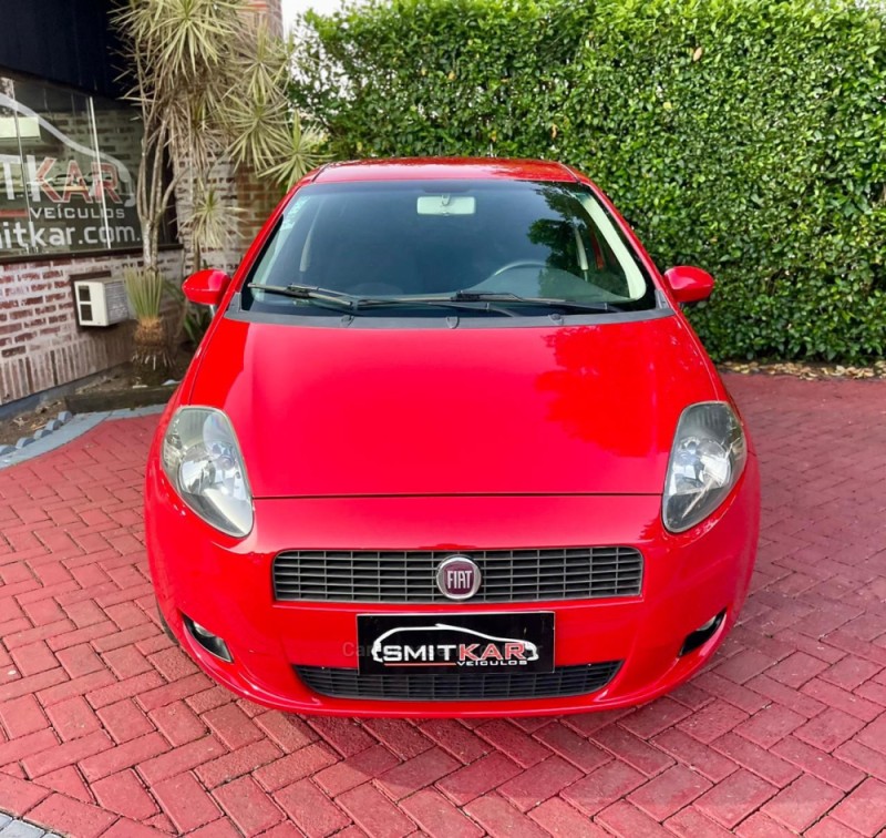 PUNTO 1.4 ATTRACTIVE 8V FLEX 4P MANUAL - 2012 - ROLANTE