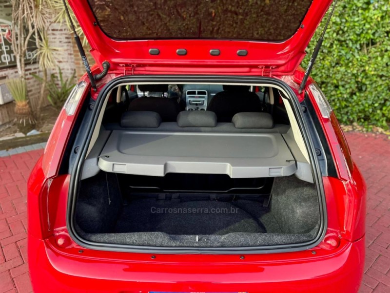 PUNTO 1.4 ATTRACTIVE 8V FLEX 4P MANUAL - 2012 - ROLANTE