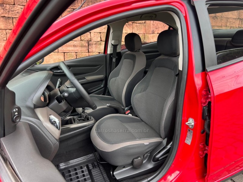 PRISMA 1.4 MPFI LTZ 8V FLEX 4P MANUAL - 2015 - VENâNCIO AIRES