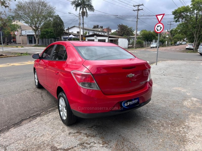 PRISMA 1.4 MPFI LTZ 8V FLEX 4P MANUAL - 2015 - VENâNCIO AIRES