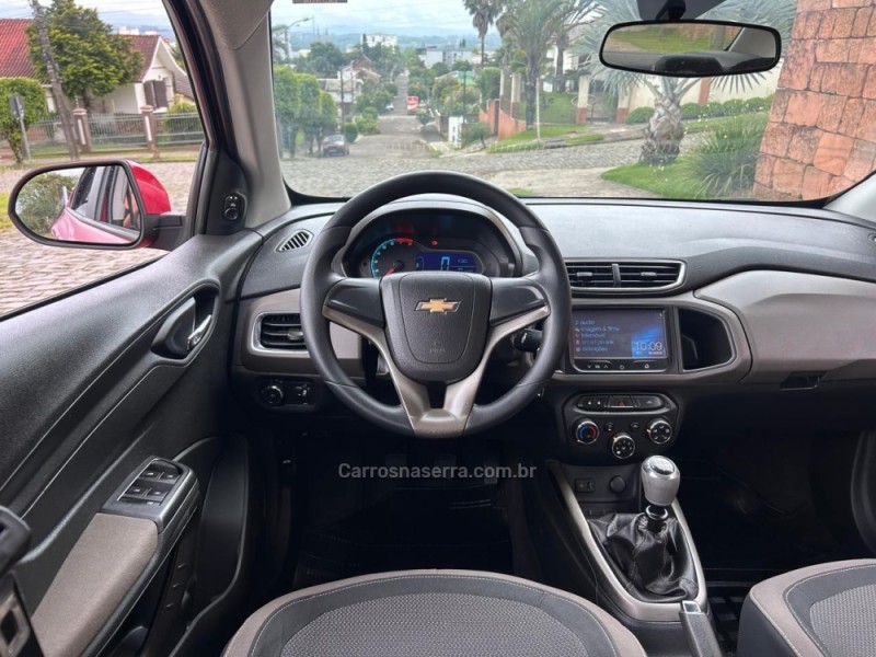 PRISMA 1.4 MPFI LTZ 8V FLEX 4P MANUAL - 2015 - VENâNCIO AIRES