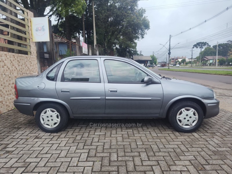 CORSA 1.0 MPFI MILENIUM II SEDAN 8V GASOLINA 4P MANUAL - 2001 - CANELA