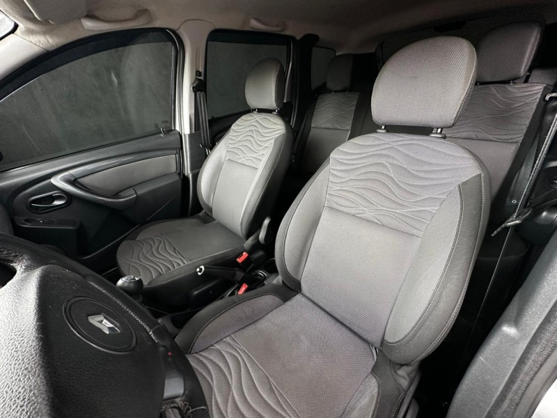 DUSTER 2.0 TECH ROAD II 4X2 16V FLEX 4P MANUAL - 2015 - CAXIAS DO SUL