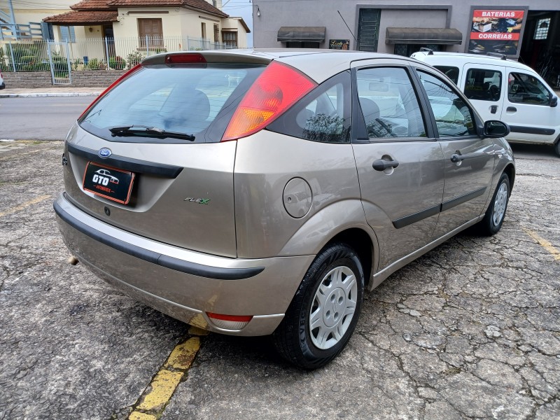 FOCUS 1.6 GL 8V GASOLINA 4P MANUAL - 2009 - FARROUPILHA