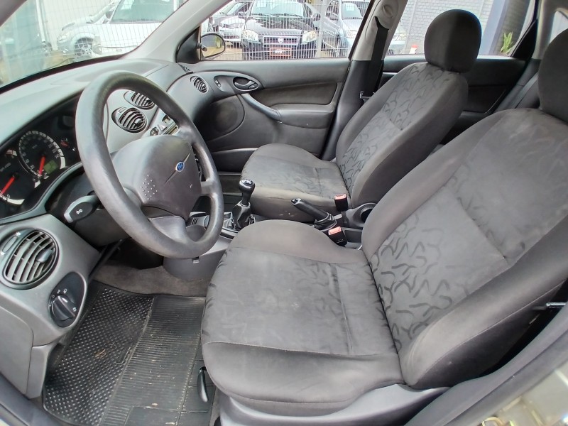 FOCUS 1.6 GL 8V GASOLINA 4P MANUAL - 2009 - FARROUPILHA