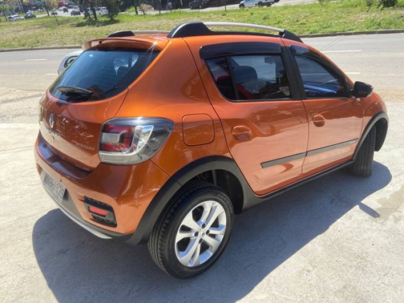 SANDERO 1.6 STEPWAY 8V FLEX 4P AUTOMATIZADO - 2015 - CAXIAS DO SUL