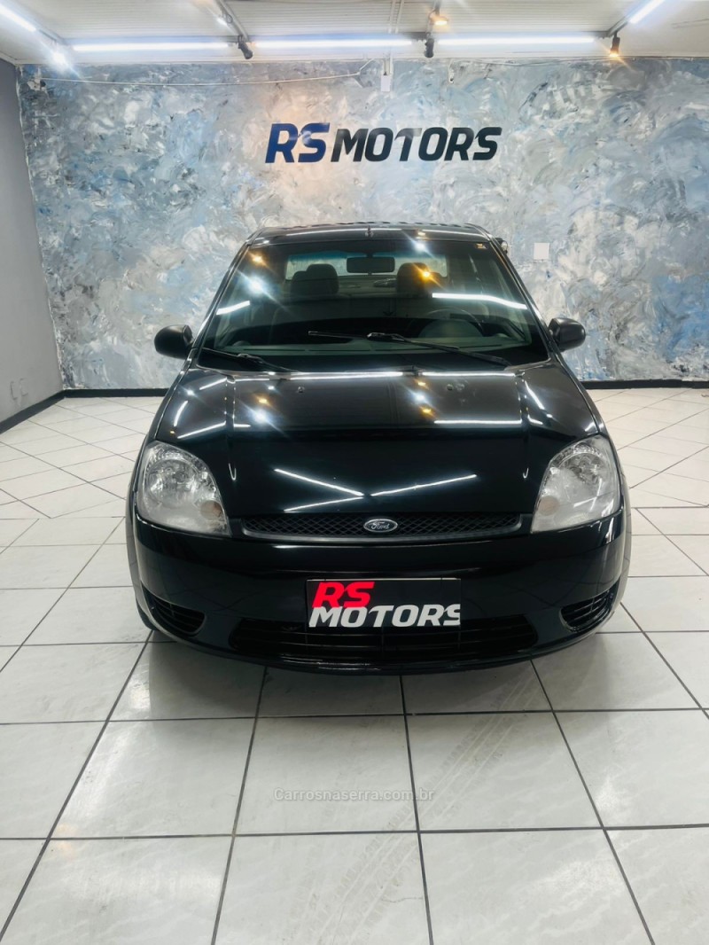 FIESTA 1.6 MPI SEDAN 8V FLEX 4P MANUAL - 2005 - CAXIAS DO SUL