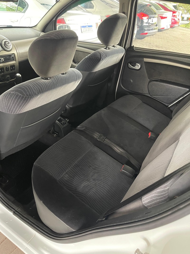 SANDERO 1.6 PRIVILÉGE 16V FLEX 4P MANUAL - 2009 - CAXIAS DO SUL