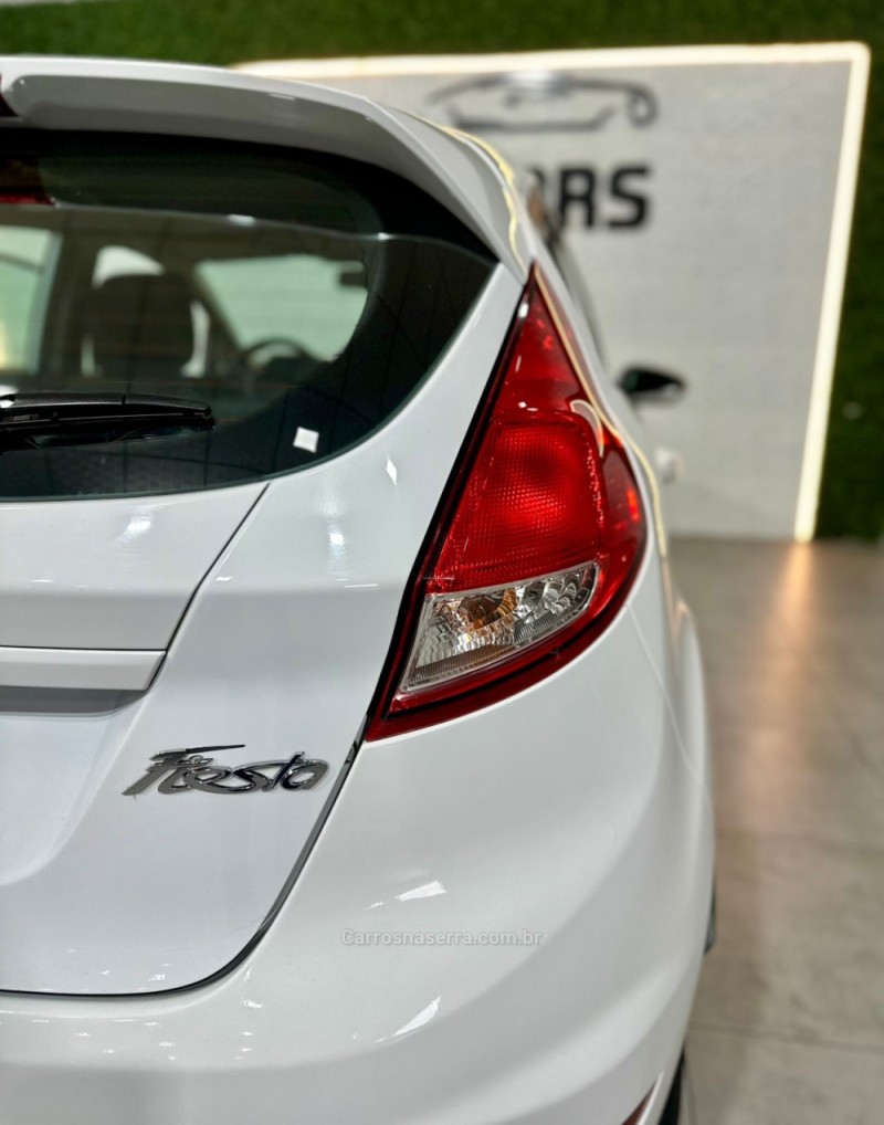 FIESTA 1.5 SE HATCH 16V FLEX 4P MANUAL - 2014 - NOVO HAMBURGO