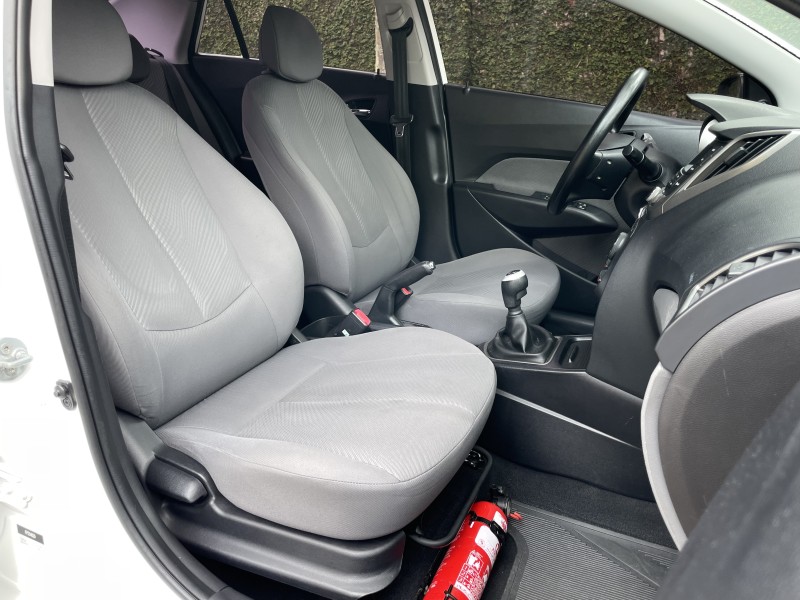 HB20S 1.6 COMFORT PLUS 16V FLEX 4P MANUAL - 2015 - CAXIAS DO SUL