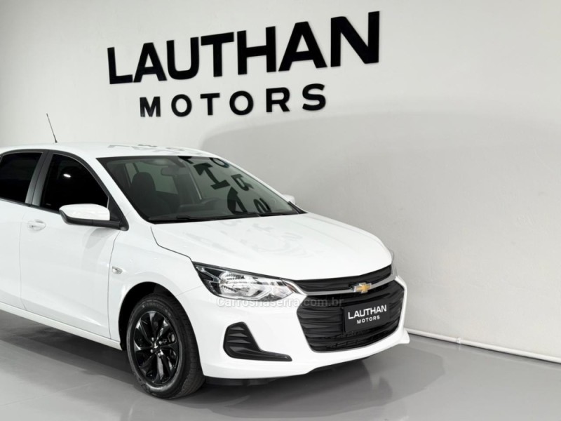 ONIX 1.0 LT 12V TURBO FLEX 4P MANUAL - 2023 - NOVO HAMBURGO