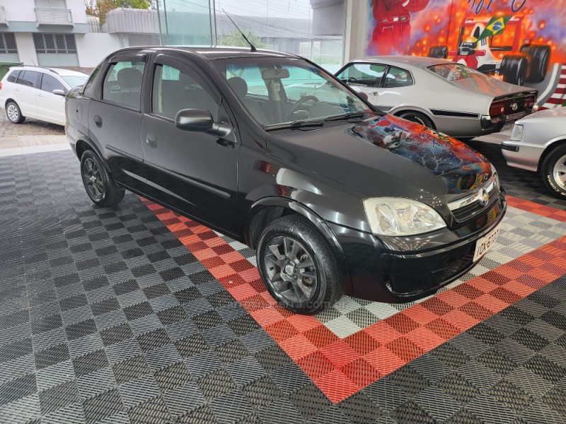 CORSA 1.4 MPFI MAXX SEDAN 8V FLEX 4P MANUAL - 2009 - VERANóPOLIS