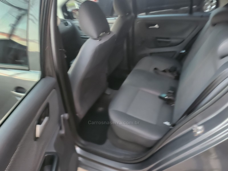 FOX 1.0 MI TREND 8V FLEX 4P MANUAL - 2011 - VERANóPOLIS