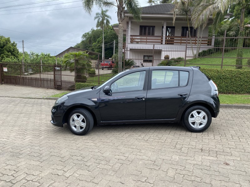 SANDERO 1.6 GT LINE LIMITED FLEX 4P MANUAL - 2013 - CAXIAS DO SUL
