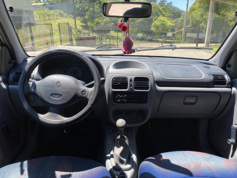 CLIO 1.0 RL 16V GASOLINA 4P MANUAL - 2002 - CAXIAS DO SUL
