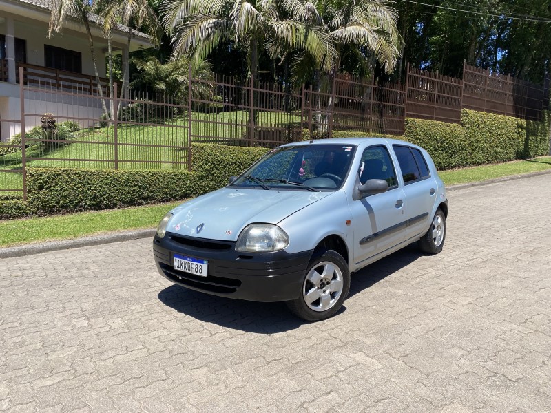 clio 1.0 rl 16v gasolina 4p manual 2002 caxias do sul
