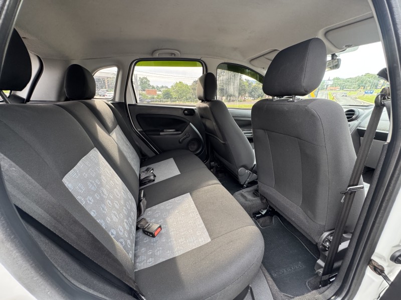 FIESTA 1.0 MPI FIRST HATCH 8V FLEX 4P MANUAL - 2011 - DOIS IRMãOS