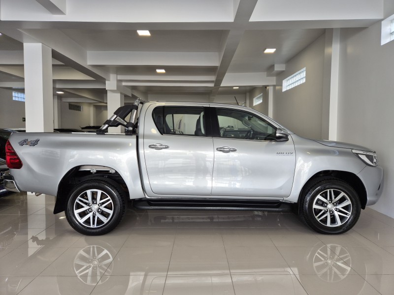 HILUX 2.8 SRX 4X4 CD 16V DIESEL 4P AUTOMÁTICO - 2017 - BENTO GONçALVES