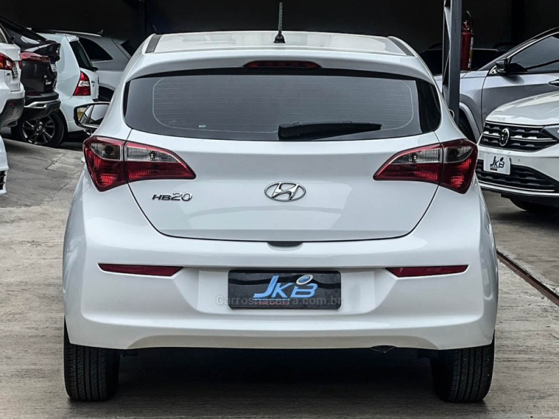 HB20 1.6 COMFORT 16V FLEX 4P MANUAL - 2018 - NOVO HAMBURGO