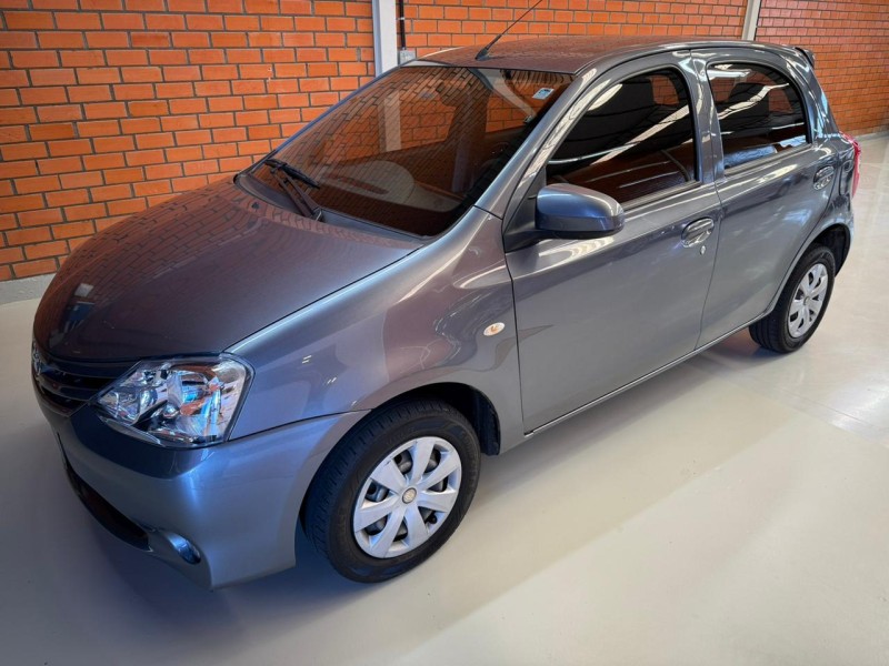 ETIOS 1.3 X 16V FLEX 4P MANUAL