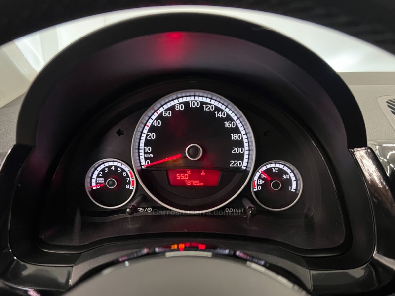 UP 1.0 MPI RED UP 12V FLEX 4P MANUAL - 2017 - FLORES DA CUNHA