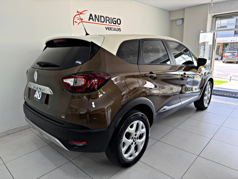 CAPTUR 1.6 16V FLEX ZEN AUTOMÁTICO - 2018 - CAXIAS DO SUL