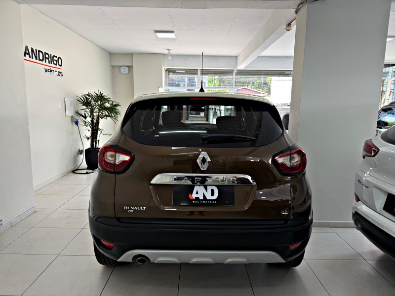 CAPTUR 1.6 16V FLEX ZEN AUTOMÁTICO - 2018 - CAXIAS DO SUL
