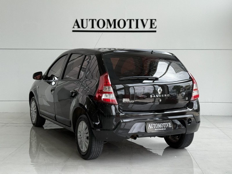 SANDERO 1.6 PRIVILÉGE 8V FLEX 4P MANUAL - 2013 - CAXIAS DO SUL