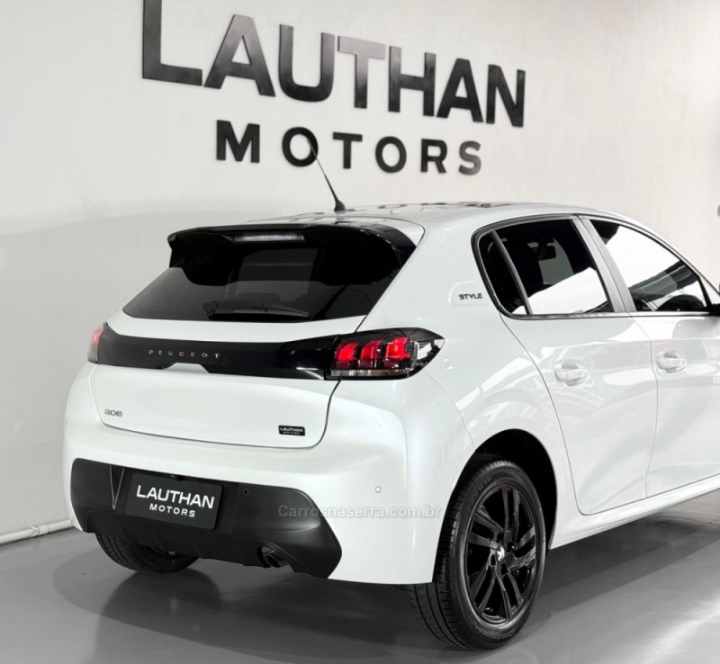 208 1.0 STYLE FLEX 6V 4P MANUAL - 2024 - NOVO HAMBURGO