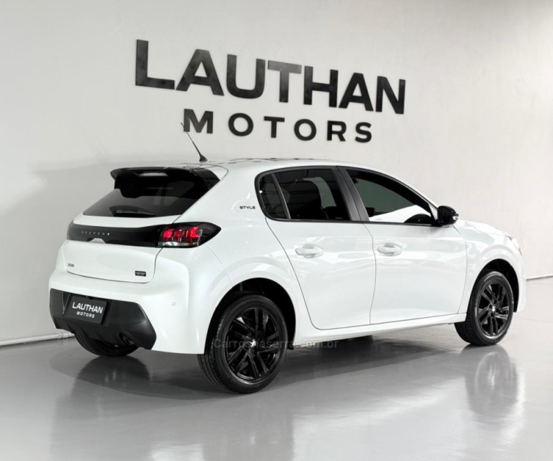 208 1.0 STYLE FLEX 6V 4P MANUAL - 2024 - NOVO HAMBURGO