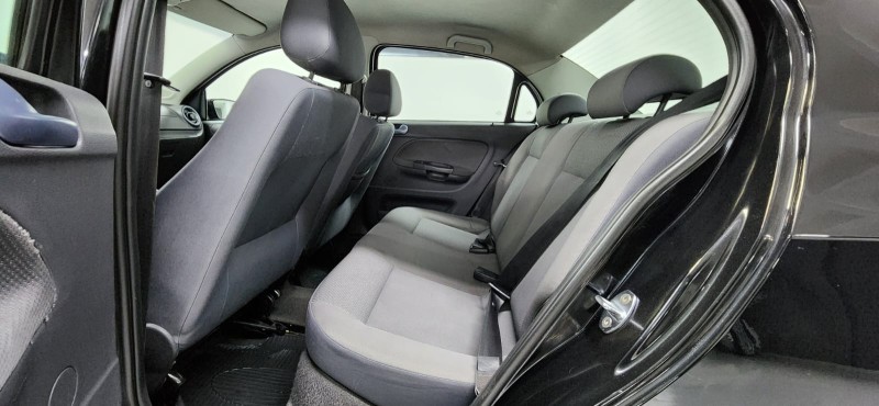 VOYAGE 1.0 MI TRENDLINE 8V FLEX 4P MANUAL - 2012 - BENTO GONçALVES