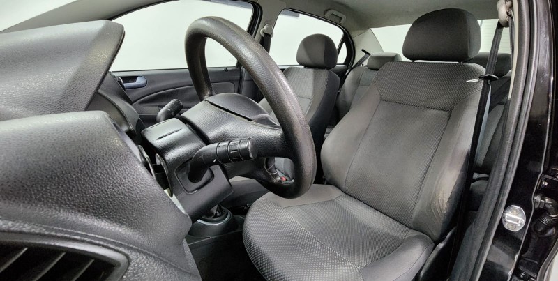 VOYAGE 1.0 MI TRENDLINE 8V FLEX 4P MANUAL - 2012 - BENTO GONçALVES